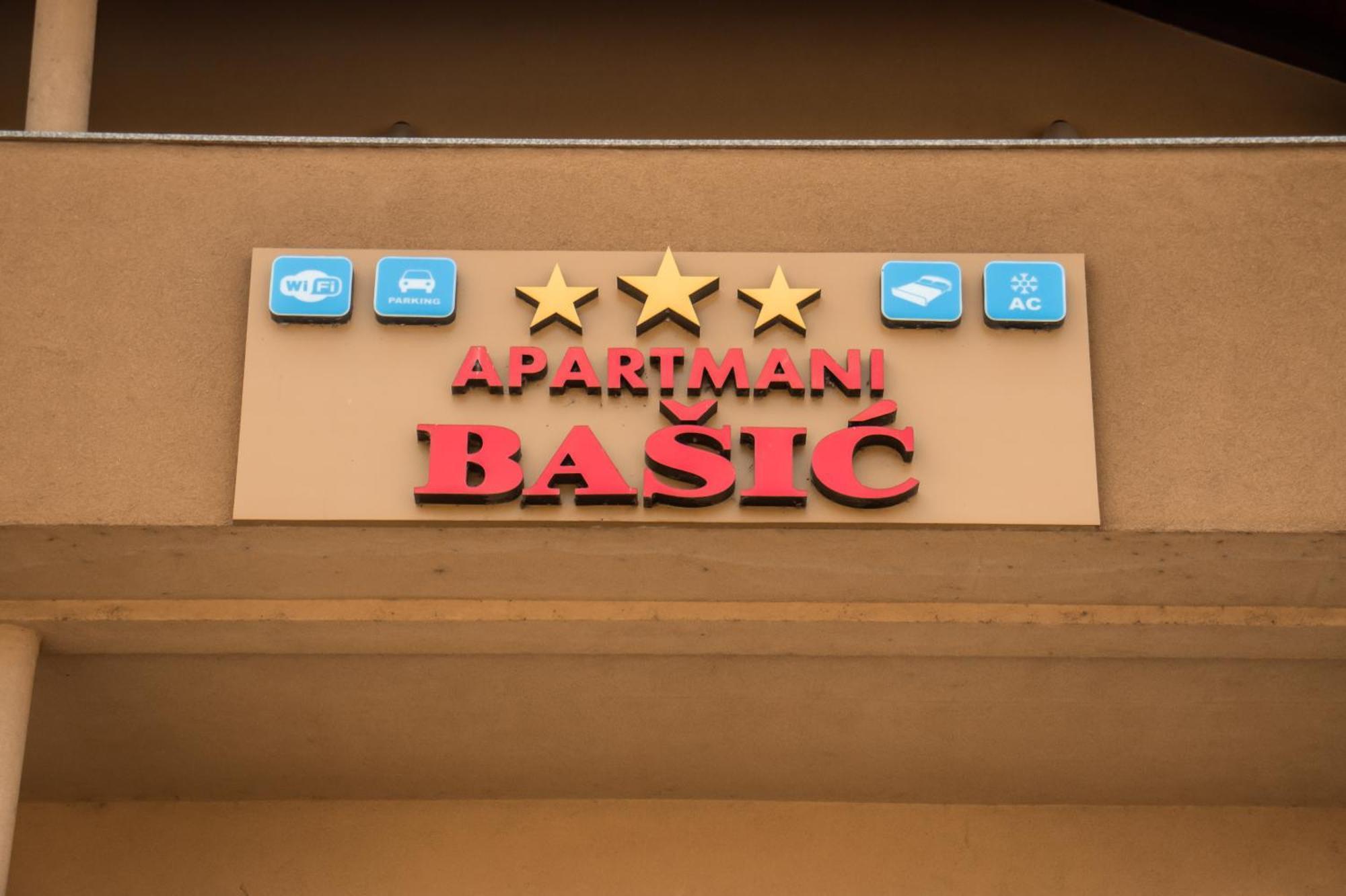 Apartments Basic Visoko Bagian luar foto
